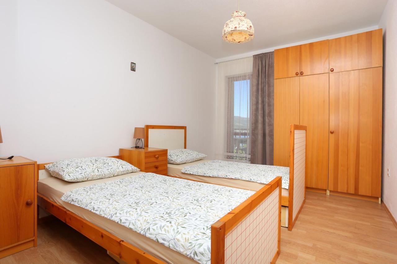 Apartments By The Sea Arbanija, Ciovo - 17332 Трогир Экстерьер фото
